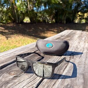 Costa Mainsail polarized sunglasses